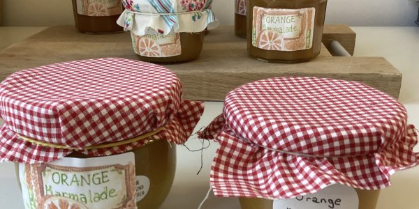 Cooking English Marmalade 2023